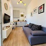Riva Waterfront Apartman