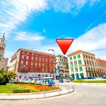 Apartment Riva Waterfront Split