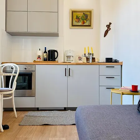 Riva Waterfront Apartman